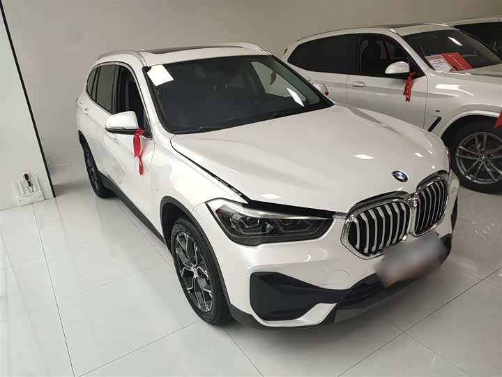 Фото 4 - BMW X1