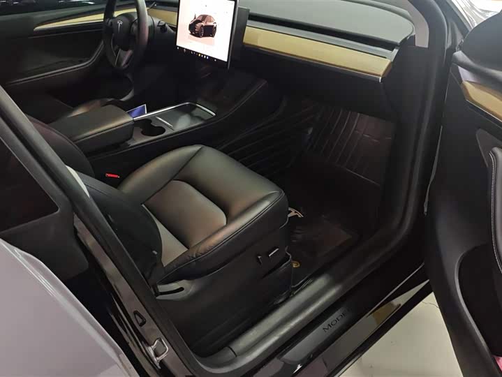 Фото 7 - Tesla Model Y