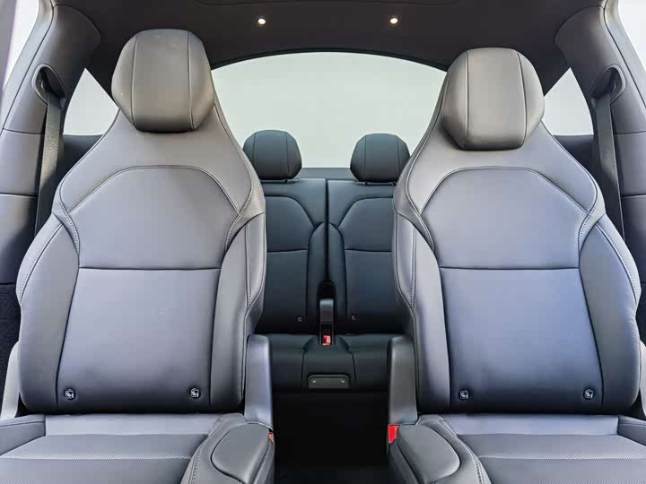 Фото 8 - Tesla Model Y