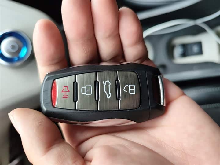 Фото 9 - Ora White Cat