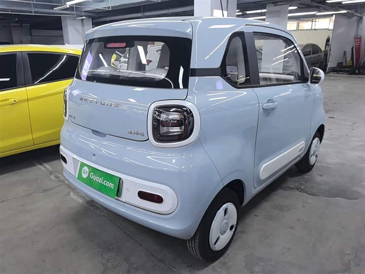 Фото 7 - Bestune Pony