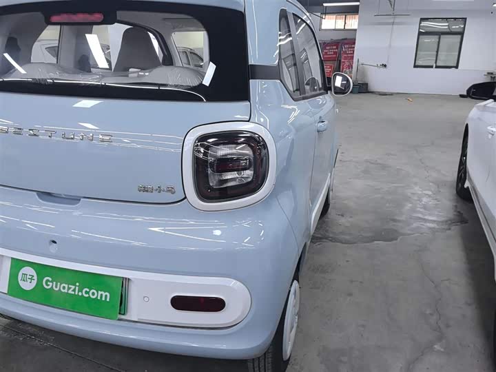 Фото 8 - Bestune Pony