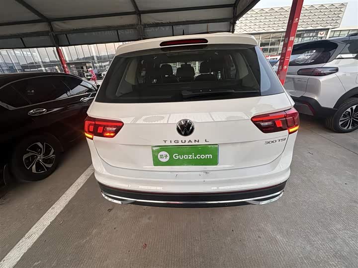 Фото 6 - Volkswagen Tiguan L Pro