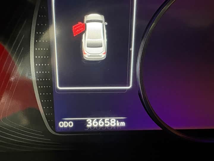 Фото 6 - Lexus ES