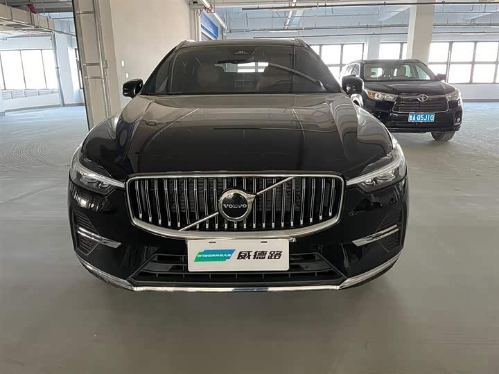 Фото 2 - Volvo XC60