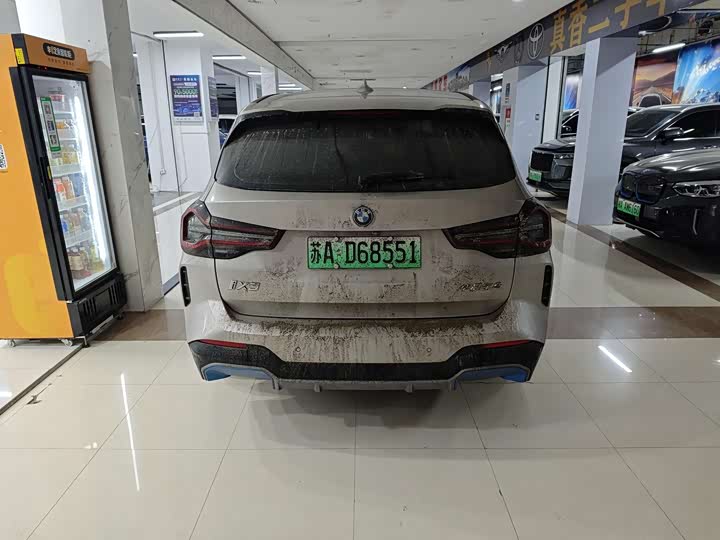 Фото 8 - BMW iX3