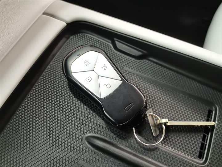 Фото 9 - XPeng G6