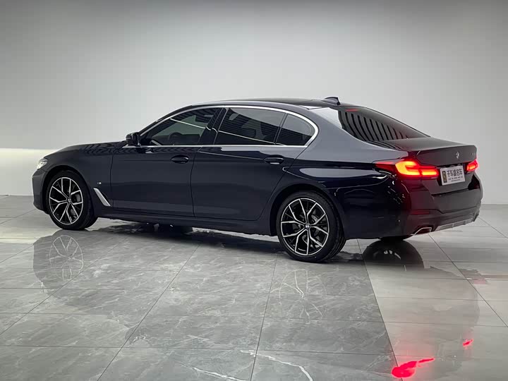 Фото 4 - BMW 5 Series