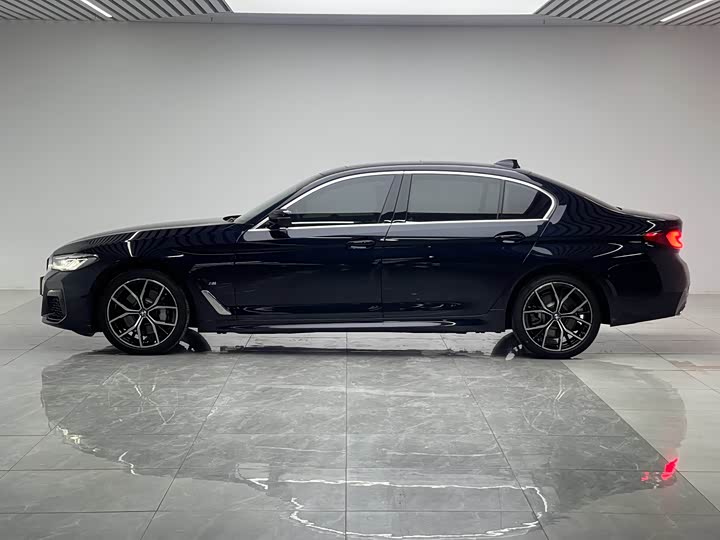 Фото 7 - BMW 5 Series
