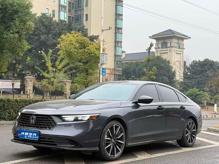 Фото 1 - Honda Accord