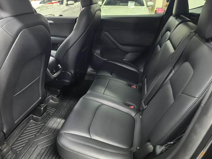 Фото 7 - Tesla Model Y