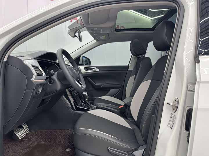 Фото 4 - Volkswagen Tacqua