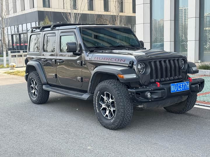 Фото 8 - Jeep Wrangler