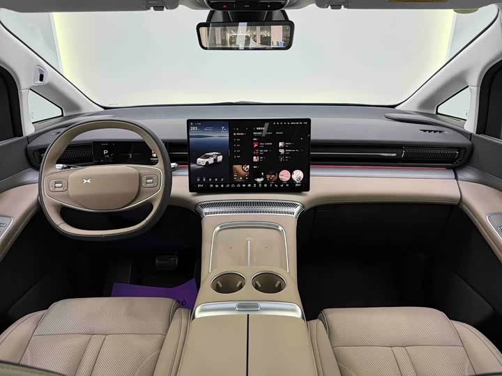 Фото 7 - XPeng X9