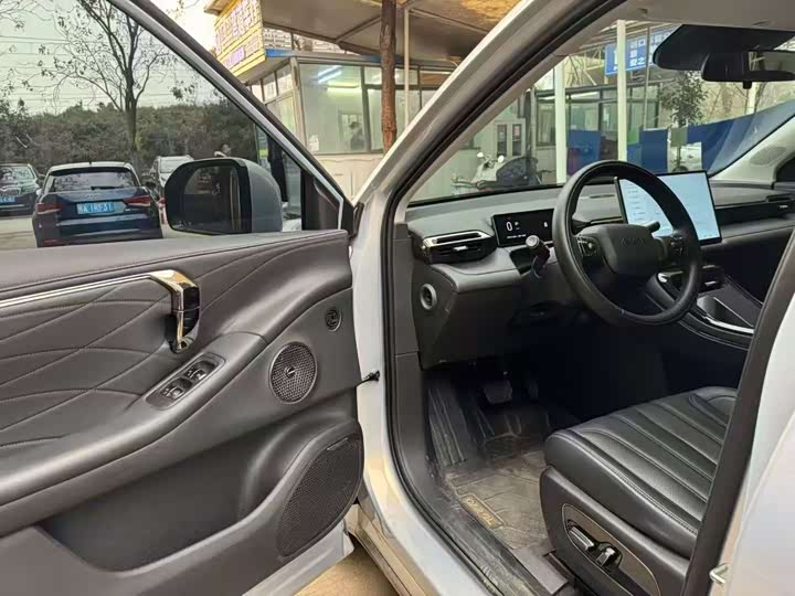 Фото 5 - GAC Aion V