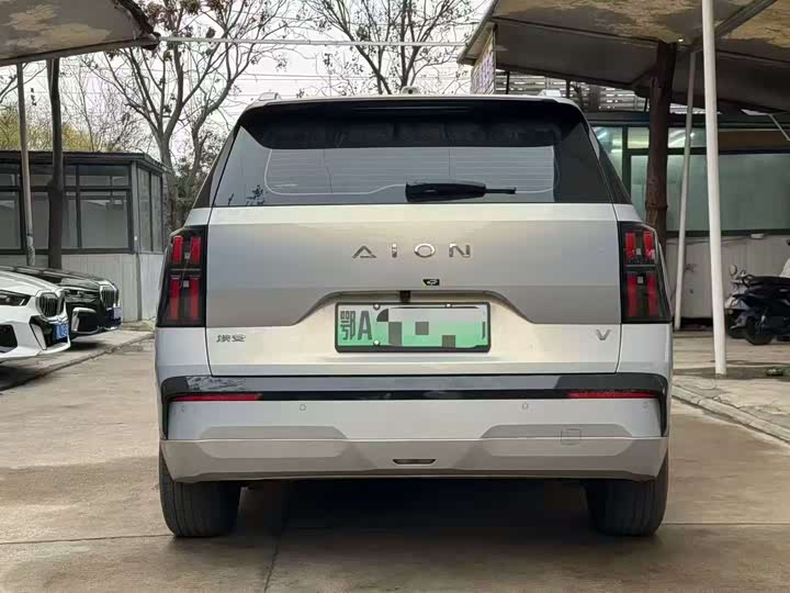 Фото 8 - GAC Aion V