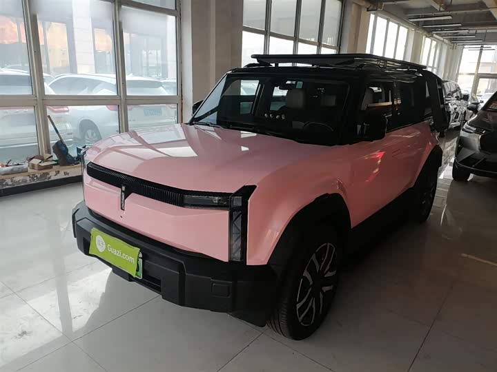 Фото 1 - Chery iCar 03