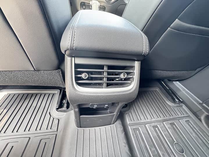 Фото 5 - Tank 300