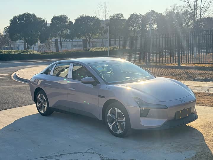 Фото 3 - XPeng Mona M03