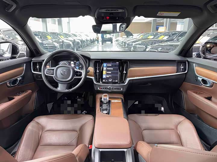 Фото 5 - Volvo S90