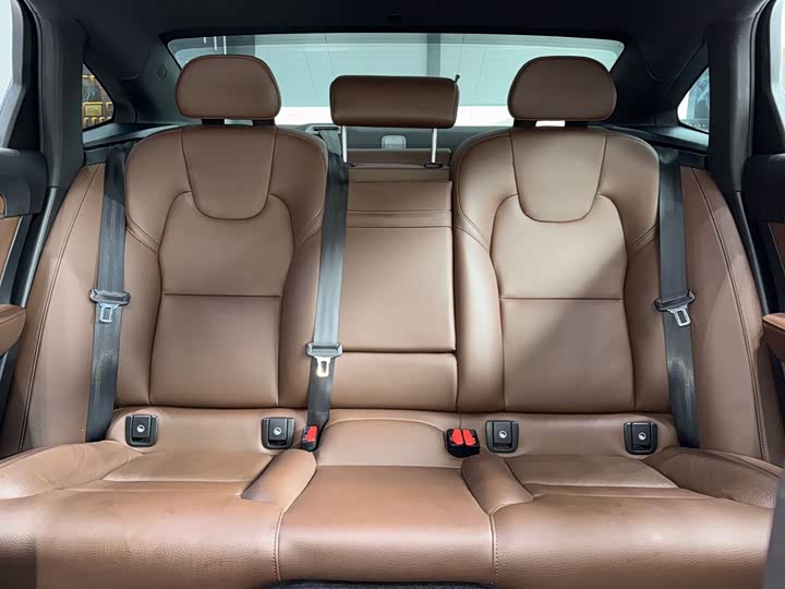 Фото 7 - Volvo S90