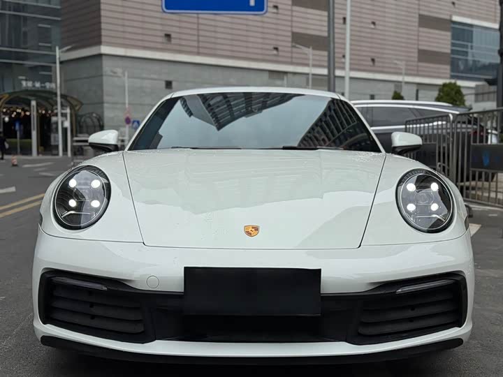 Фото 2 - Porsche 911