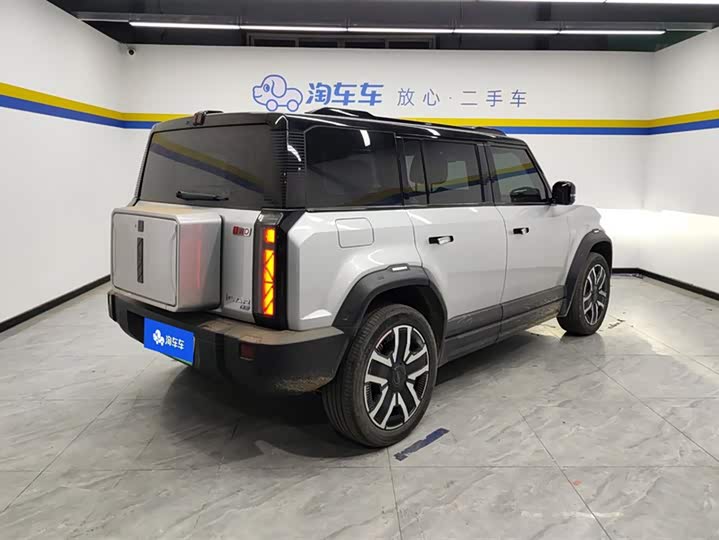 Фото 3 - Chery iCar 03