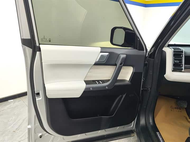 Фото 7 - Chery iCar 03