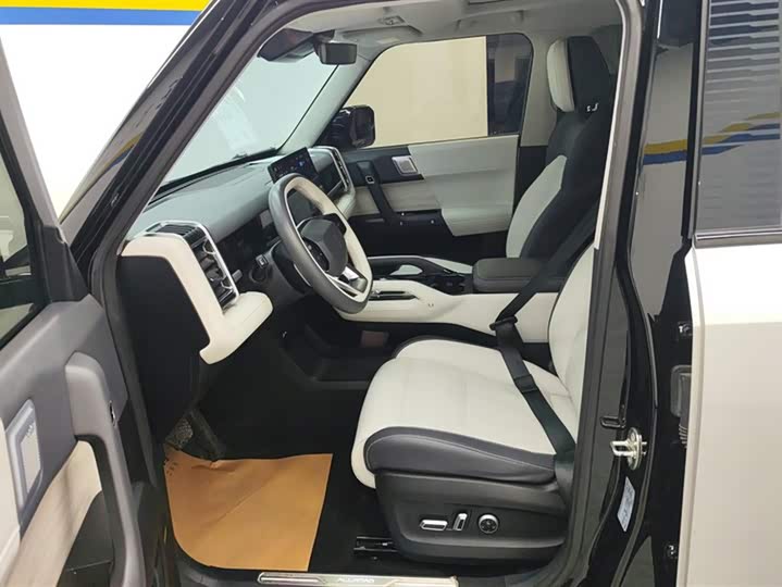 Фото 9 - Chery iCar 03