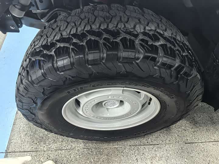 Фото 5 - Tank 300