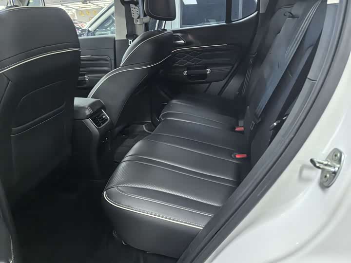 Фото 9 - Tank 300