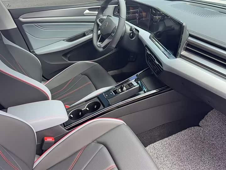 Фото 3 - Volkswagen Lamando L