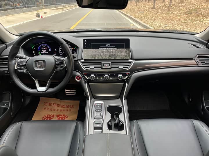 Фото 6 - Honda Accord