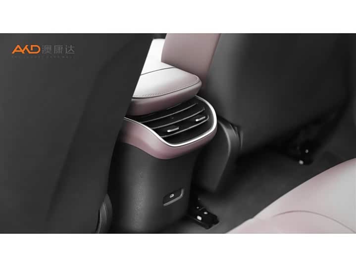 Фото 9 - Nio ET5T