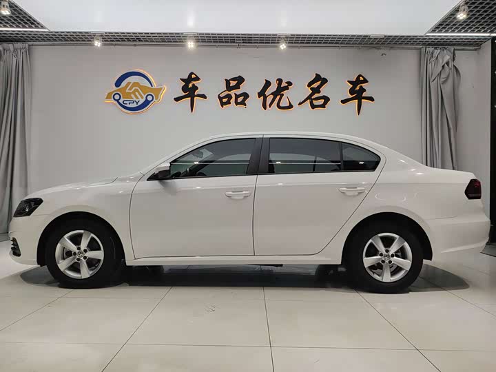 Фото 4 - Volkswagen Lavida