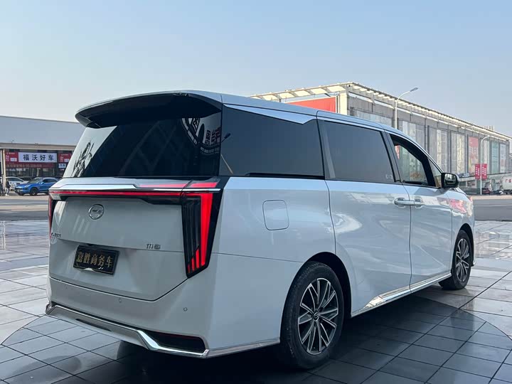 Фото 6 - GAC Trumpchi M8