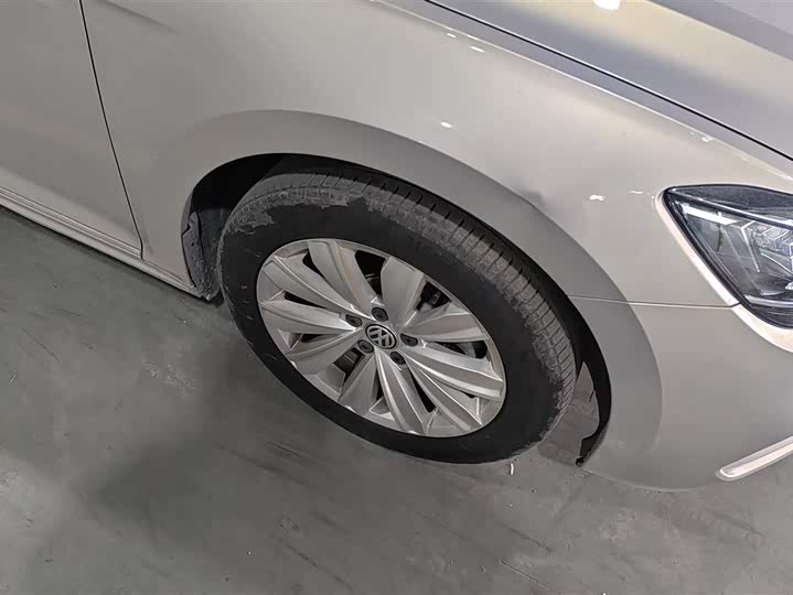 Фото 6 - Volkswagen Passat