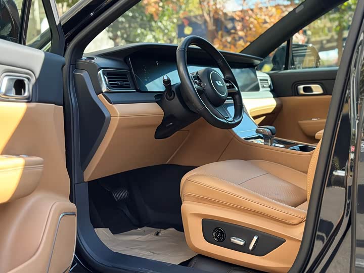 Фото 8 - LiXiang One