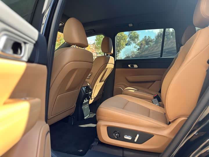 Фото 9 - LiXiang One