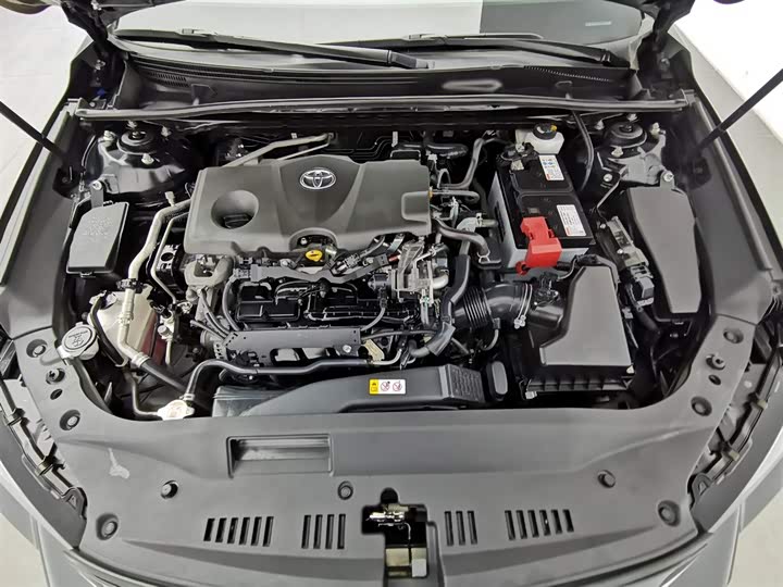 Фото 6 - Toyota Avalon