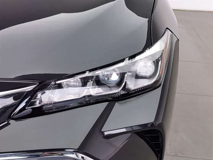 Фото 7 - Toyota Avalon