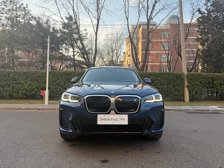 Фото 2 - BMW iX3