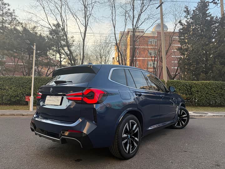 Фото 5 - BMW iX3