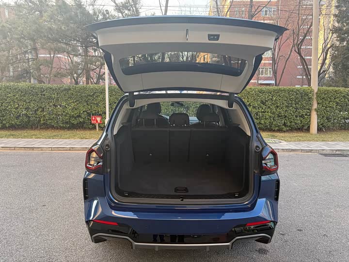 Фото 6 - BMW iX3