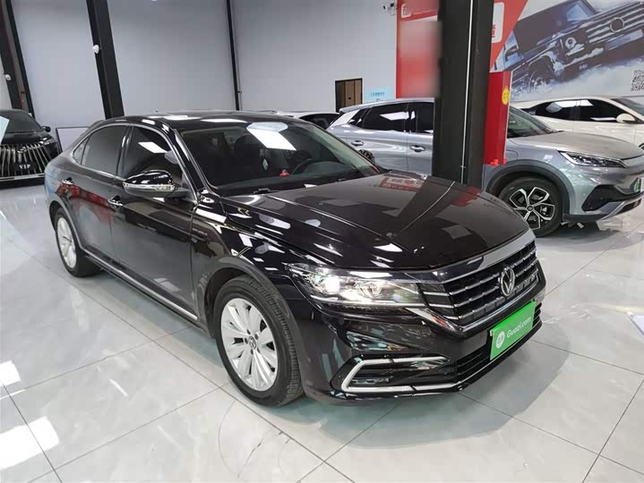 Фото 4 - Volkswagen Passat