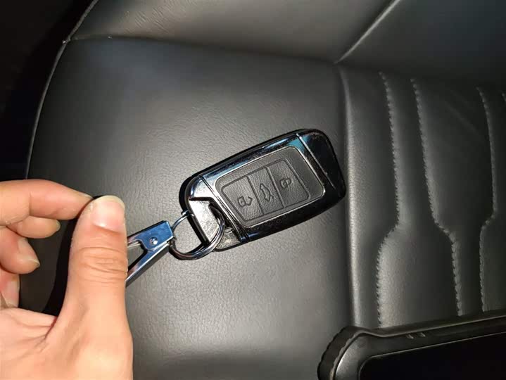 Фото 9 - Volkswagen Passat