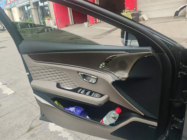 Фото 7 - BYD Han