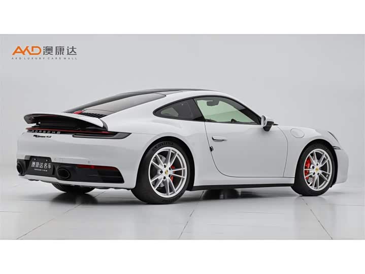 Фото 3 - Porsche 911