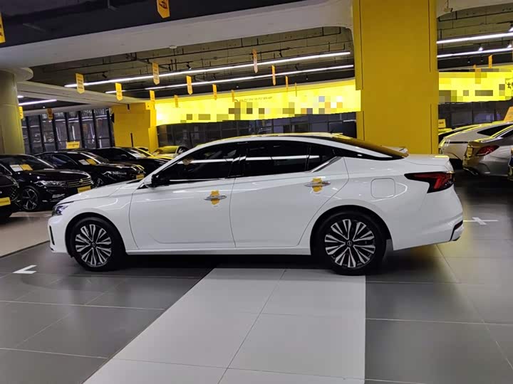 Фото 5 - Nissan Teana