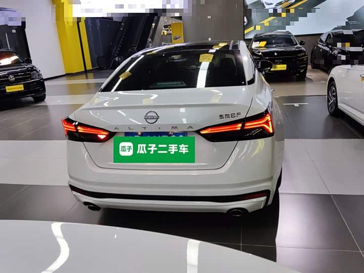 Фото 6 - Nissan Teana